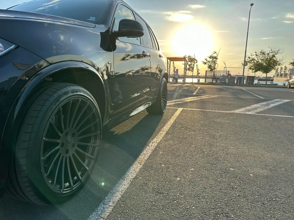 BMW X5 X-drive/ 4.D./Panorama/6+ 1/M-Pack - изображение 2