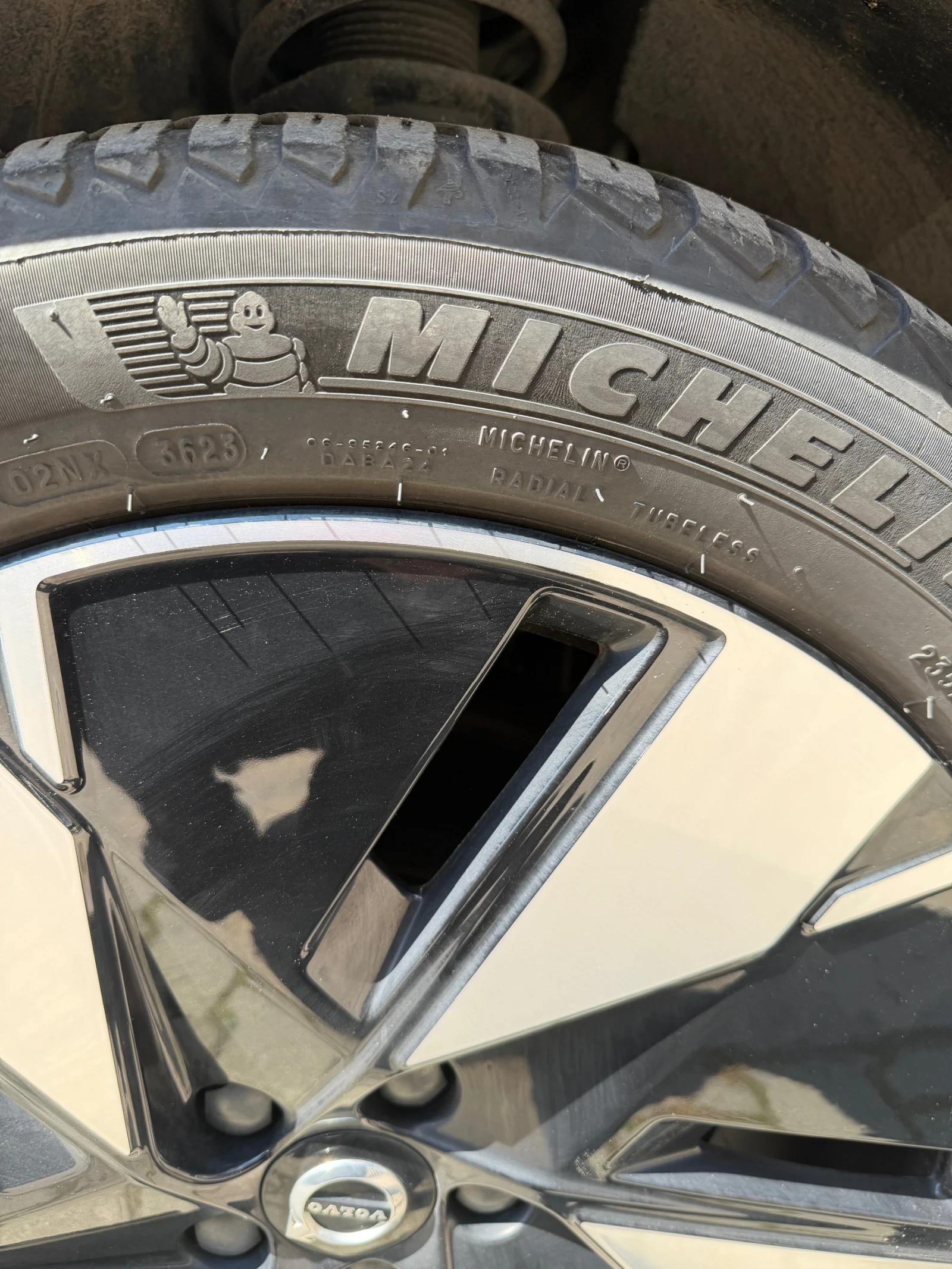 Volvo XC40 Recharge 82 KW Ultimate , снимка 10 - Автомобили и джипове - 54169391