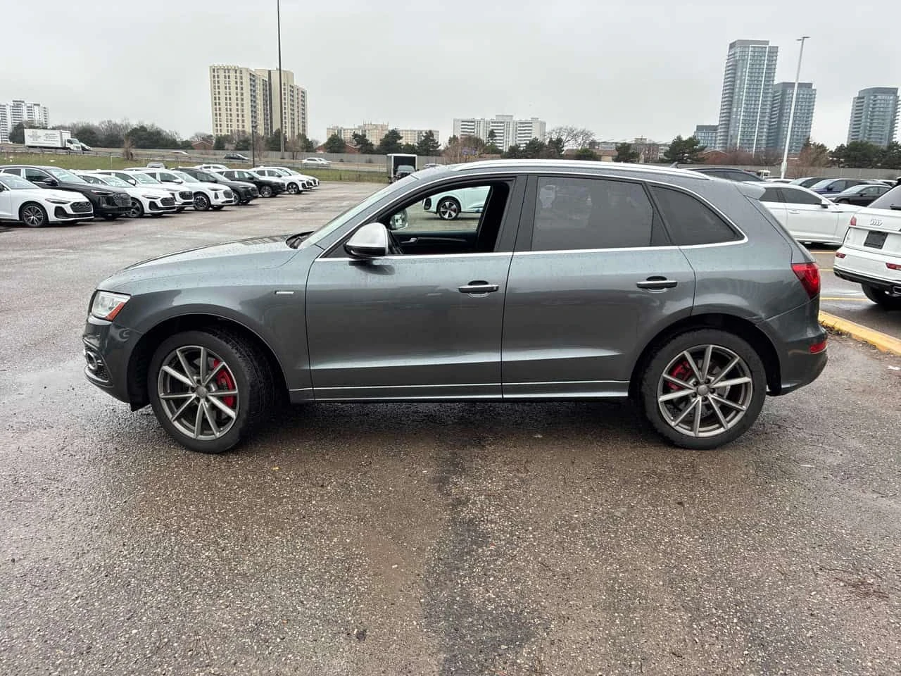 Audi SQ5 * 3.0T Progressiv * KEYLESS * КЛИП НА МОТОРА, снимка 3 - Автомобили и джипове - 54254457