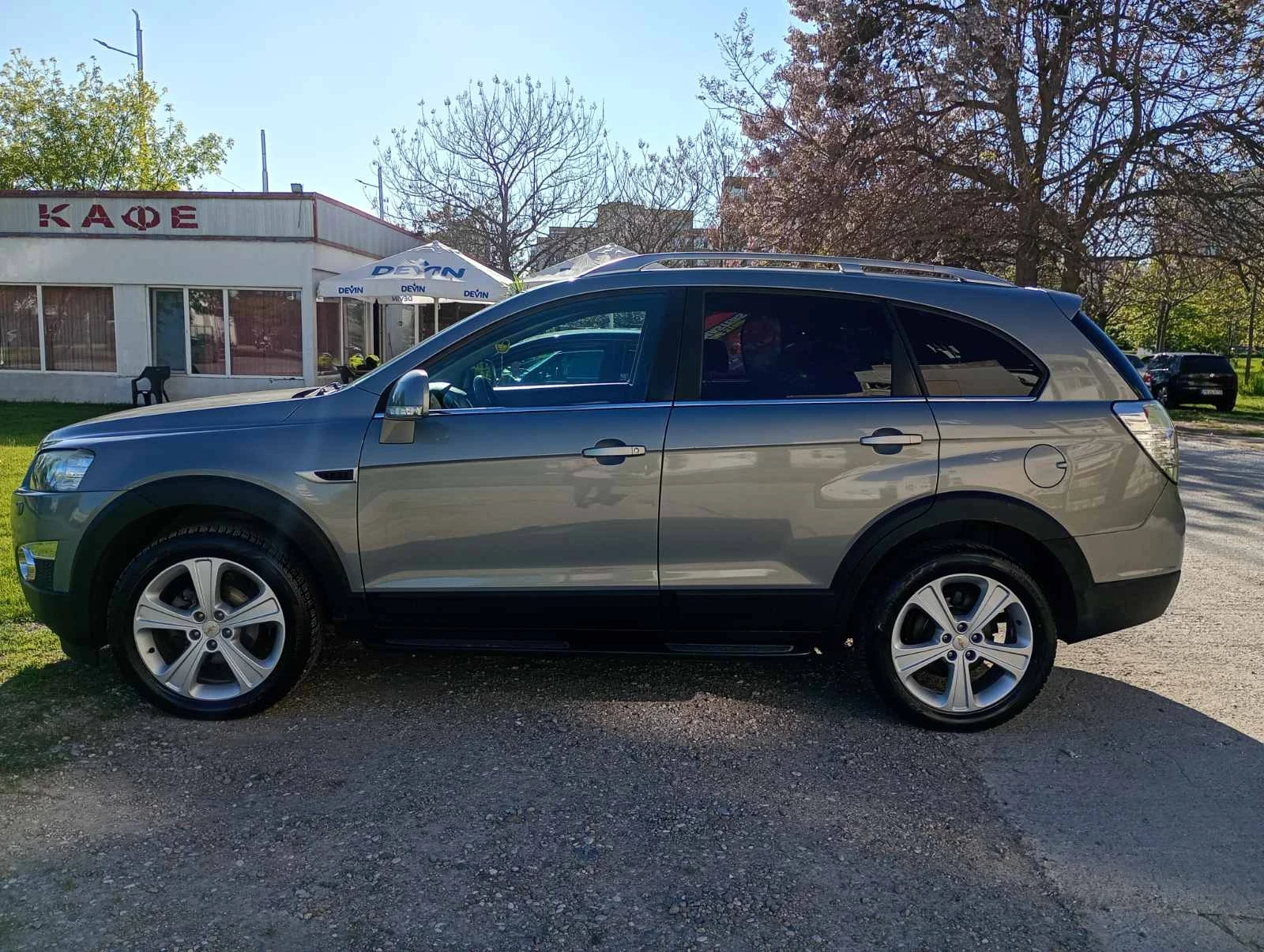 Chevrolet Captiva, снимка 5 - Автомобили и джипове - 54321927