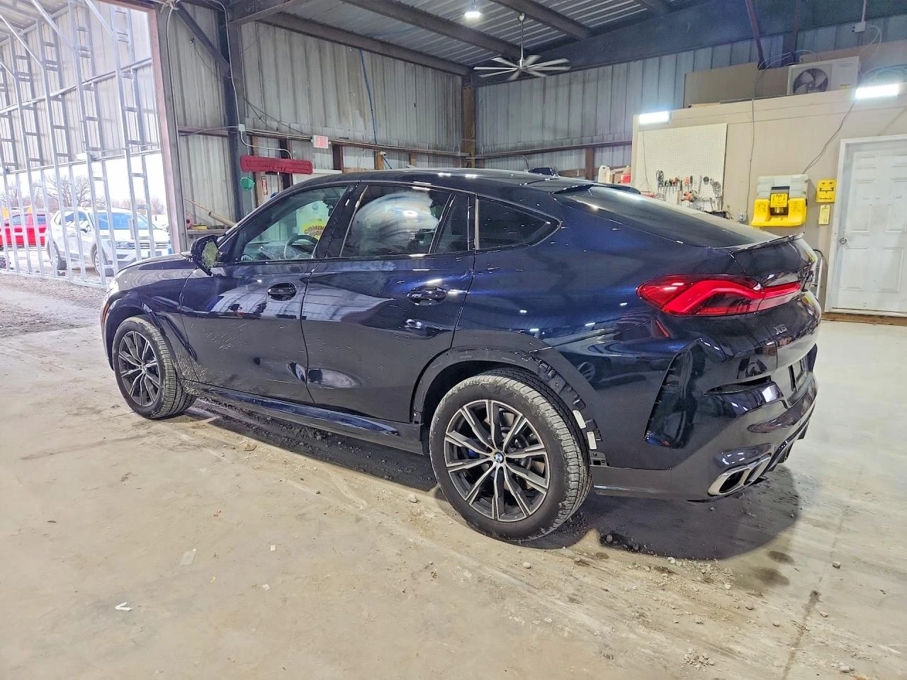 BMW X6 4.4l M60I, снимка 2 - Автомобили и джипове - 54557150