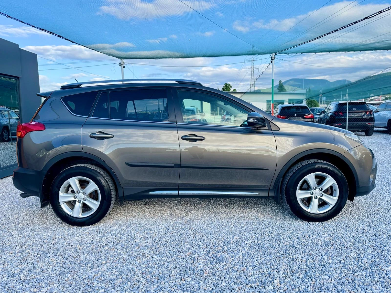 Toyota Rav4 2.0D-4D::Executive::1 собственик, снимка 4 - Автомобили и джипове - 54611263