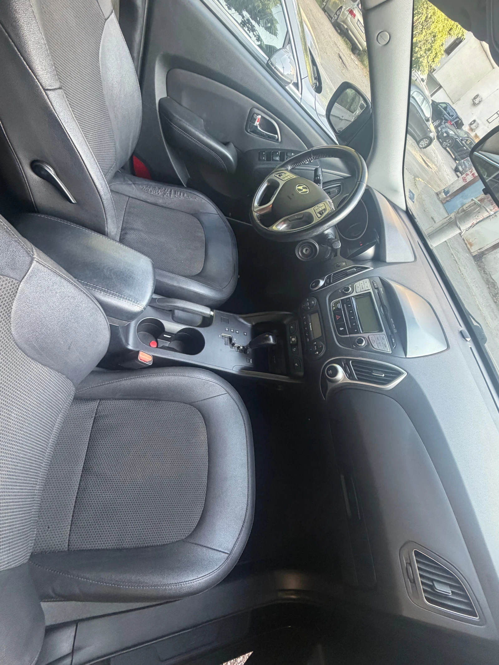 Hyundai IX35, снимка 6 - Автомобили и джипове - 54734529