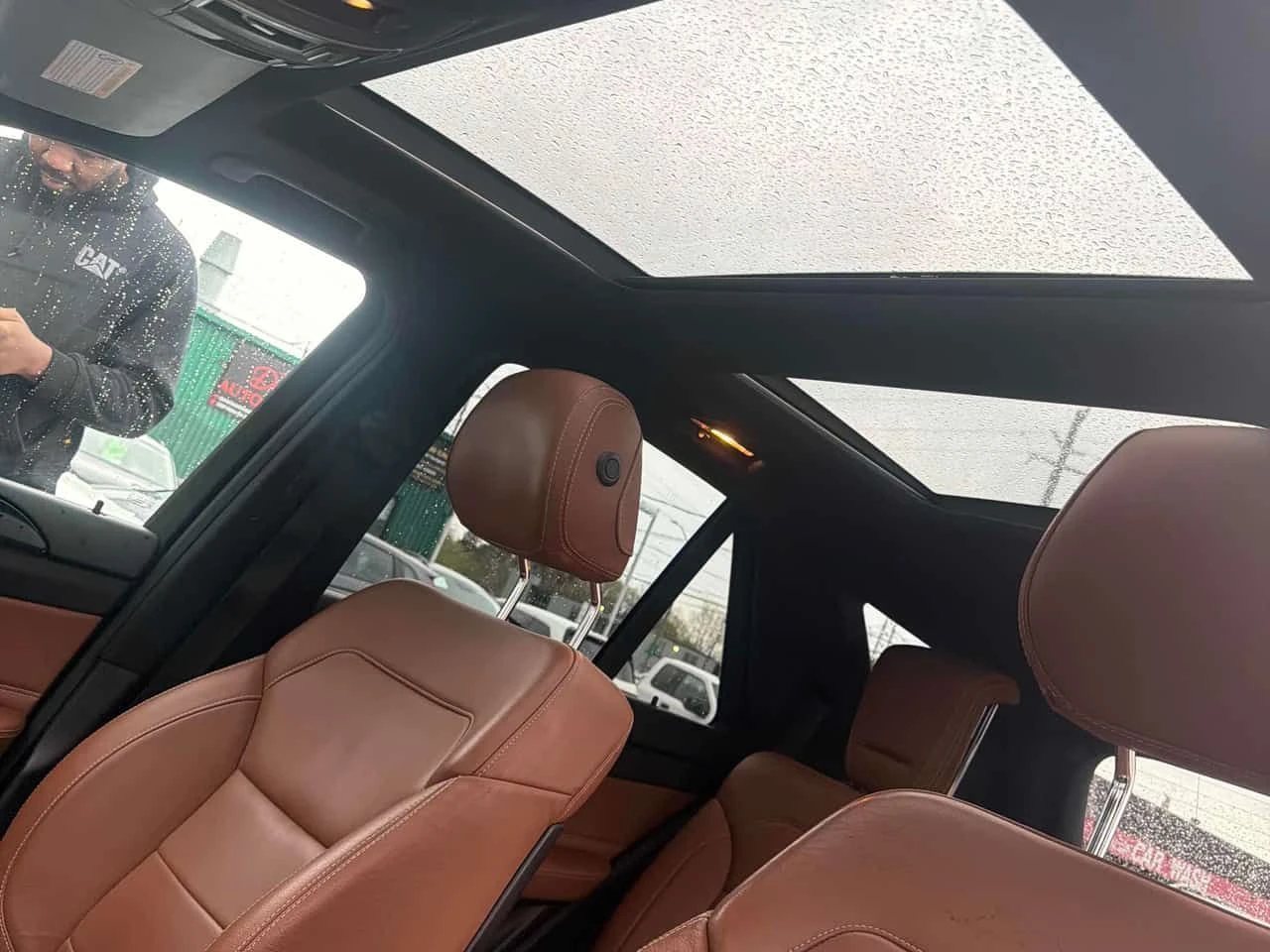 Mercedes-Benz GLE 400  | DISTRONIC | 360 |  PANO | ДВА КЛЮЧА , снимка 11 - Автомобили и джипове - 54736792