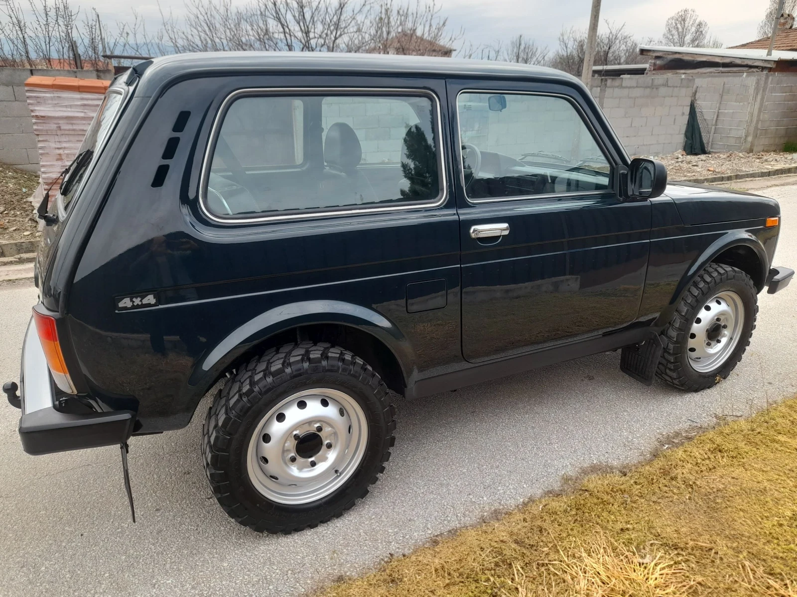 Lada Niva 1.7l, снимка 9 - Автомобили и джипове - 55008661
