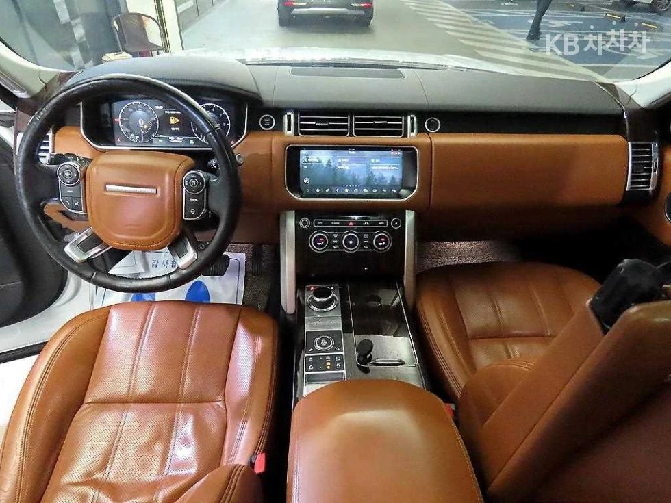 Land Rover Range rover 5.0 V8 SE HEAD UP 360CAM ЕКРАНИ FULL, снимка 7 - Автомобили и джипове - 55539188