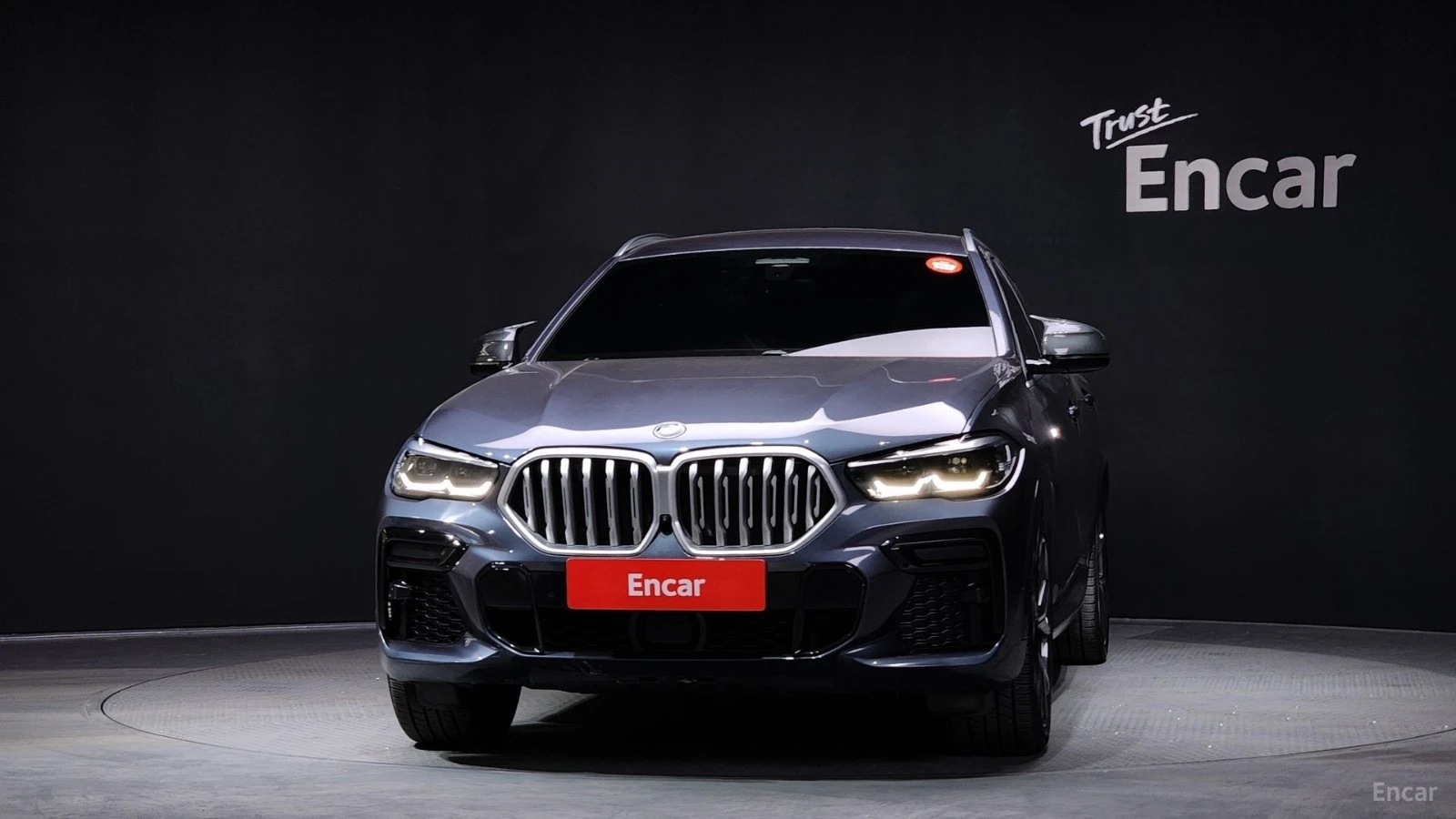 BMW X6 M* ОБДУХВАНЕ* ПОДГРЕВ* 360 КАМЕРА* HEADUP* PANO, снимка 3 - Автомобили и джипове - 55615465