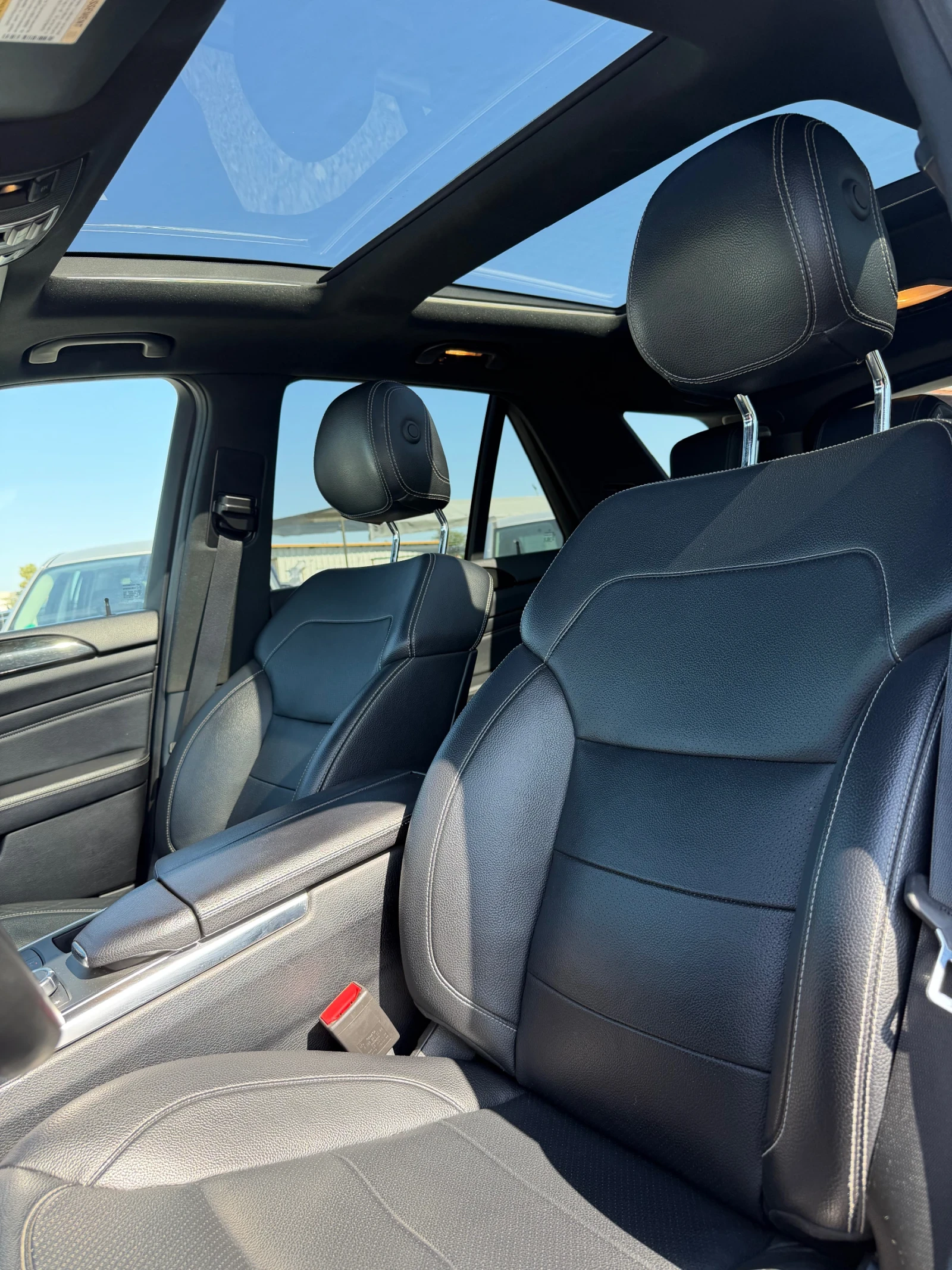 Mercedes-Benz ML 350 4Matik/AMG-Line/Harman Kardon/360/Distronik/PАНОРА, снимка 13 - Автомобили и джипове - 55884893