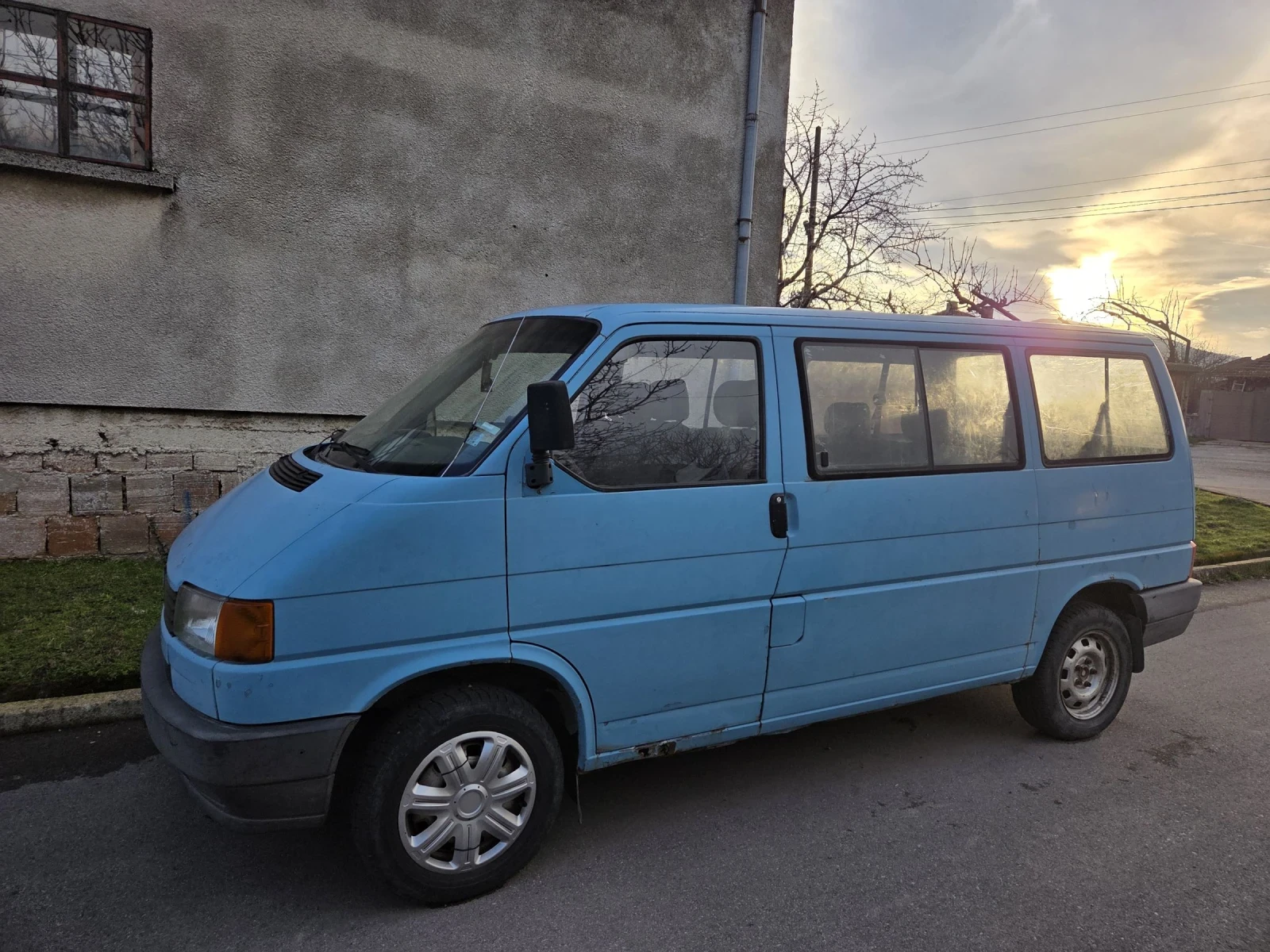 VW Transporter, снимка 2 - Бусове и автобуси - 54207219
