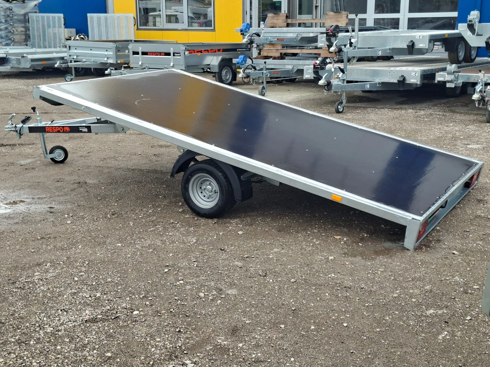 За автомобил RESPO 750P351L207, снимка 14 - Ремаркета - 56270300