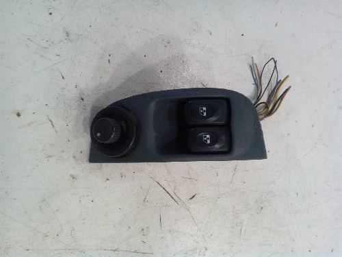 Копчета ел.стъкла за Рено Меган (предни леви)