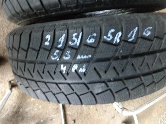 Гуми Зимни 215/65R16, снимка 1 - Гуми и джанти - 20267466