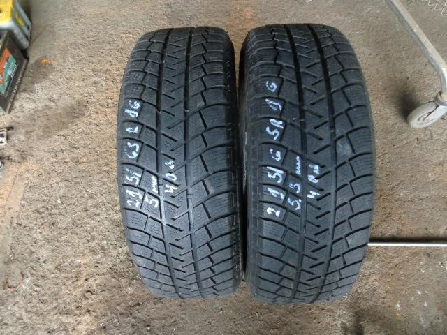 Гуми Зимни 215/65R16, снимка 4 - Гуми и джанти - 20267466