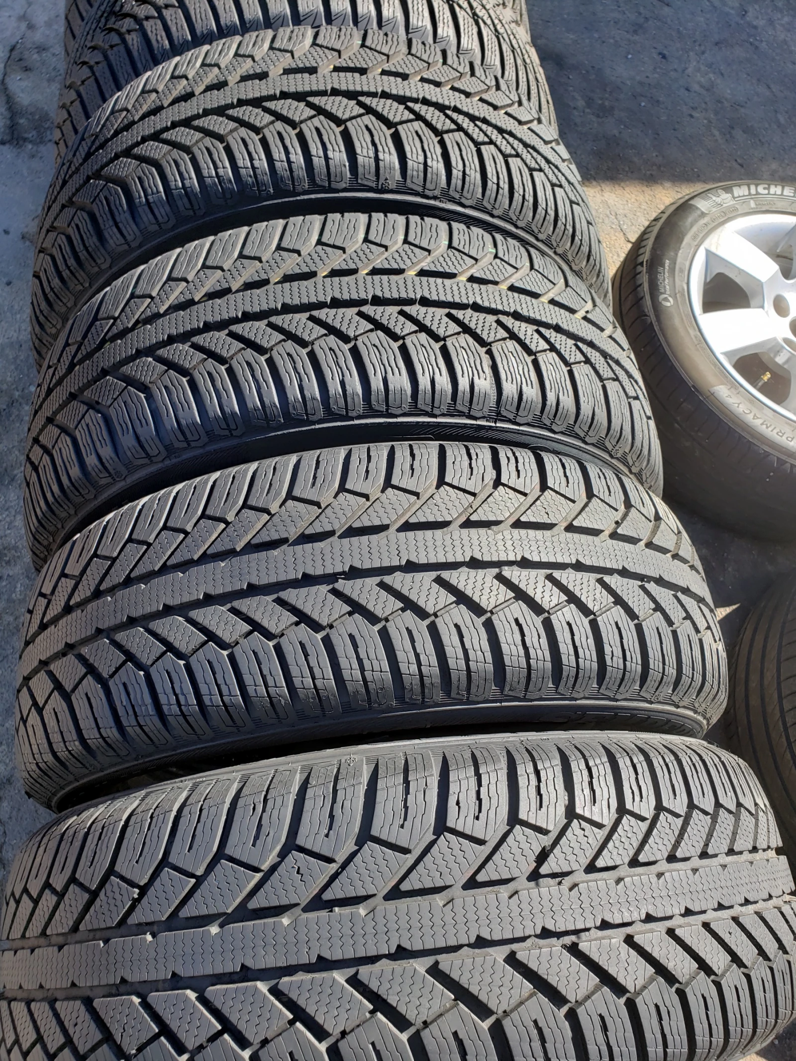 ���� 205/60R16 | Mobile.bg � ����������� 4