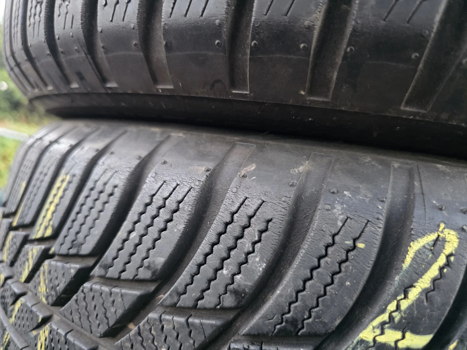 Гуми Зимни 215/55R17, снимка 7 - Гуми и джанти - 56663213