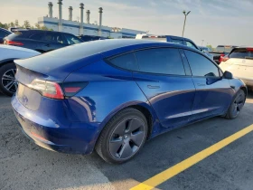 Tesla Model 3 * RWD * CARFAX * ОПЦИЯ ЗА ФИНАНСИРАНЕ, снимка 3