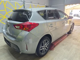 Toyota Auris 1.6 VALVEMATIC 132 PS 8 гуми KEYLESS 100 000KM, снимка 4