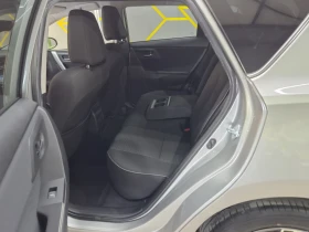 Toyota Auris 1.6 VALVEMATIC 132 PS 8 гуми KEYLESS 100 000KM, снимка 10
