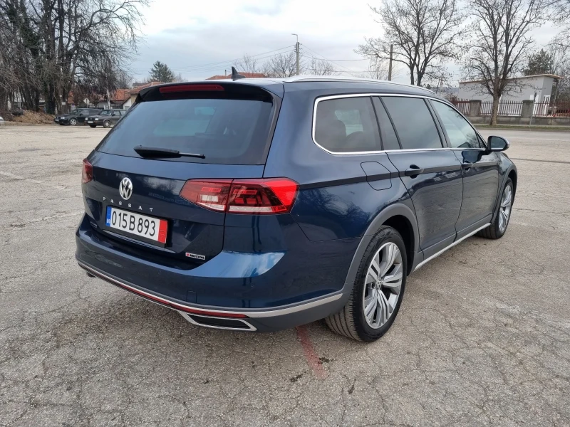 VW Passat Alltrack BITDI 4Motion Face 240кс Digital LED Dist, снимка 4 - Автомобили и джипове - 48375167