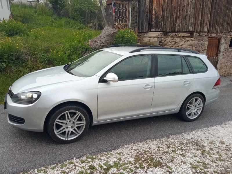 VW Golf 1.6, снимка 1 - Автомобили и джипове - 48708023