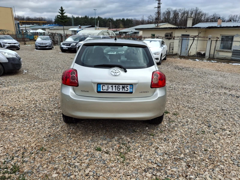 Toyota Auris 1.4D4D, снимка 6 - Автомобили и джипове - 49548475