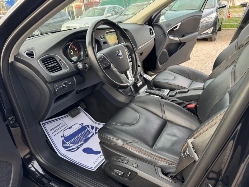 Volvo V40 Cross Country T4 FULL   ТОП СЪСТОЯНИЕ  , снимка 10 - Автомобили и джипове - 49940271