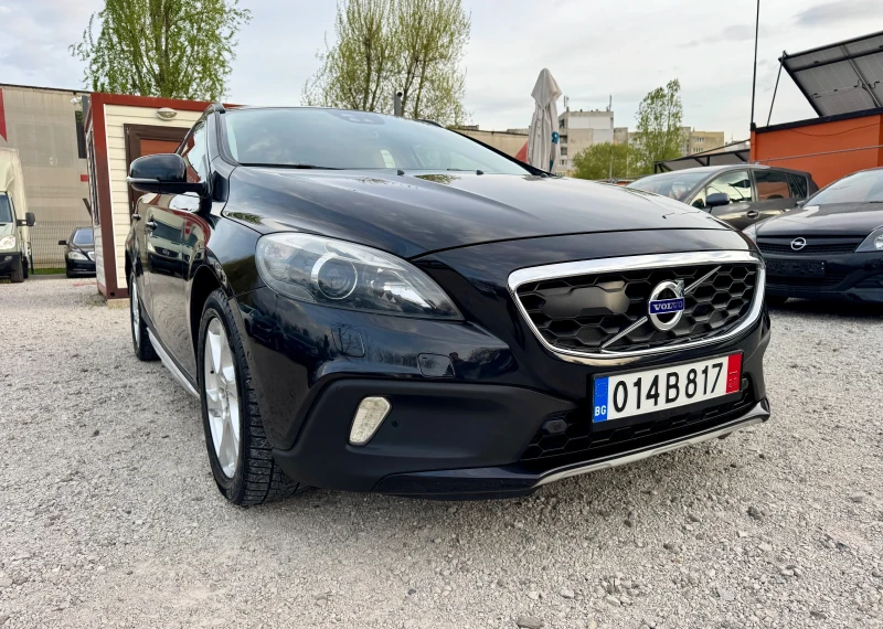 Volvo V40 Cross Country T4 FULL   ТОП СЪСТОЯНИЕ  , снимка 7 - Автомобили и джипове - 49940271