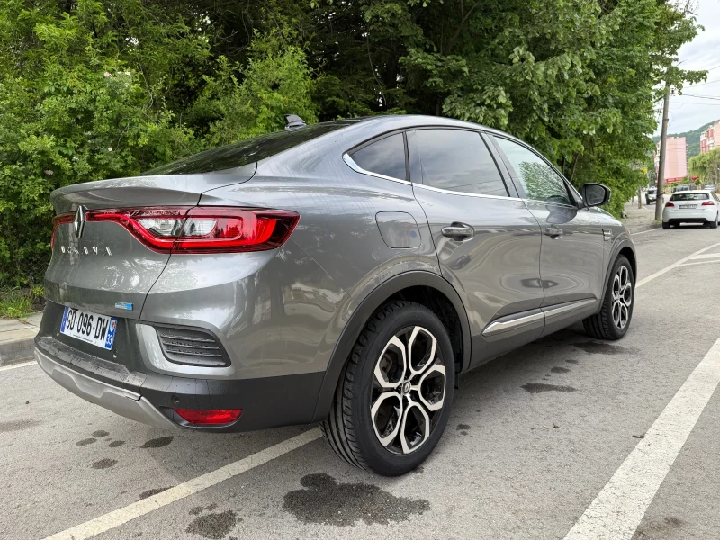 Renault Arkana 1.6e-tech hybrid, снимка 4 - Автомобили и джипове - 52386373