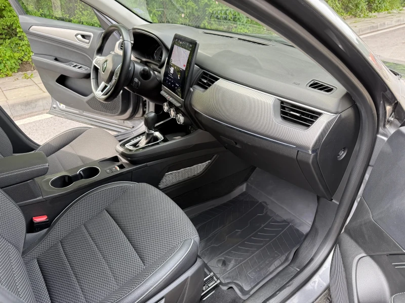 Renault Arkana 1.6e-tech hybrid, снимка 8 - Автомобили и джипове - 52386373