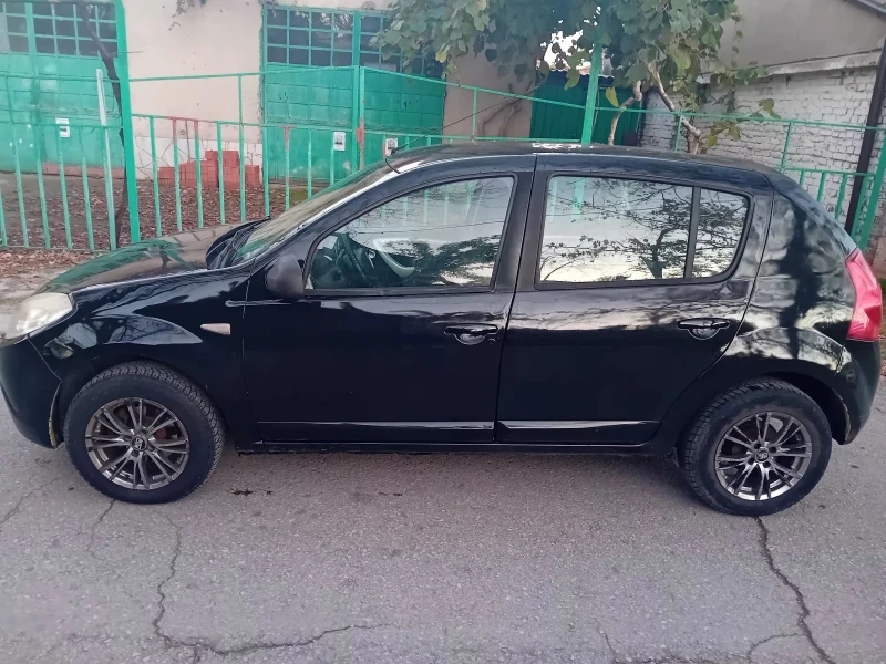 Dacia Sandero, снимка 4 - Автомобили и джипове - 52429610