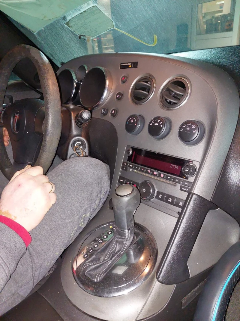 Pontiac Solstice Cabriolet, снимка 10 - Автомобили и джипове - 52449463