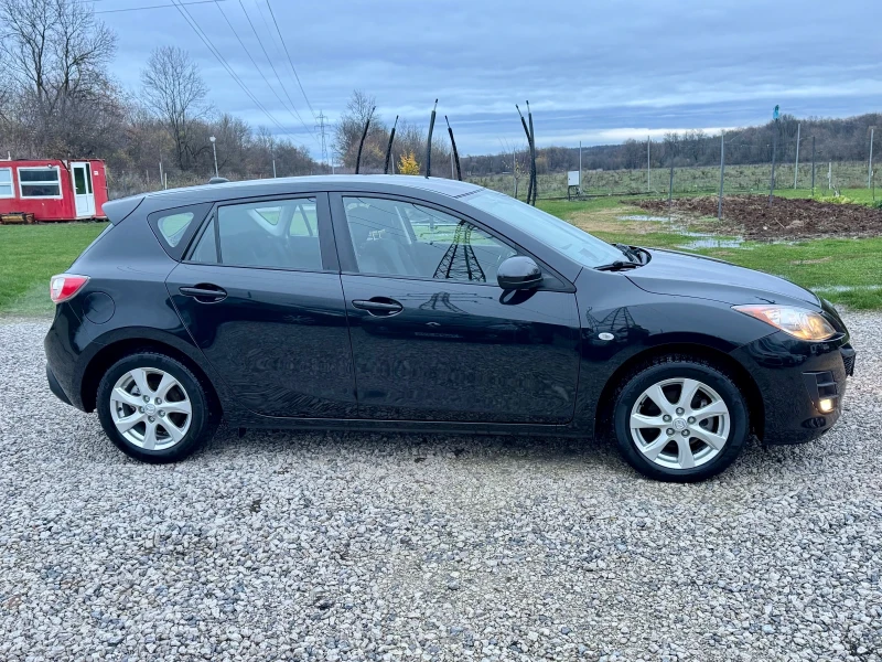 Mazda 3 1.6 105к.с. Италия Навигация, снимка 5 - Автомобили и джипове - 52596019