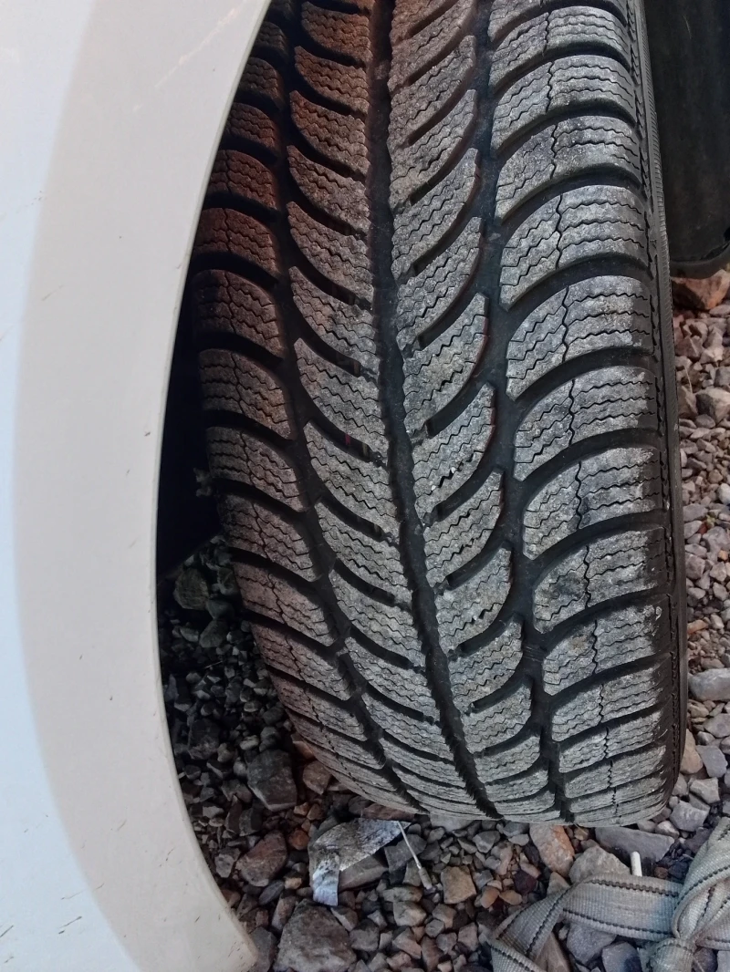 Ford C-max, снимка 2 - Автомобили и джипове - 52802592