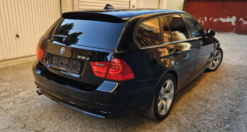 BMW 318, снимка 5 - Автомобили и джипове - 52858311