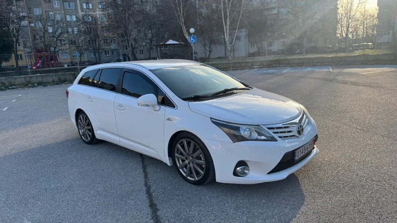 Toyota Avensis 2.2d4d 150k.c Navi Kamera Avtomat, снимка 6 - Автомобили и джипове - 53149319