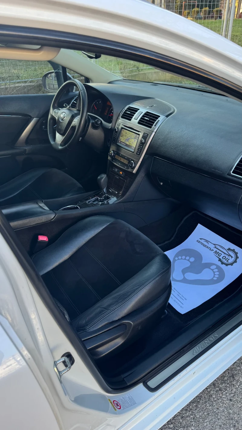 Toyota Avensis 2.2d4d 150k.c Navi Kamera Avtomat, снимка 9 - Автомобили и джипове - 53149319