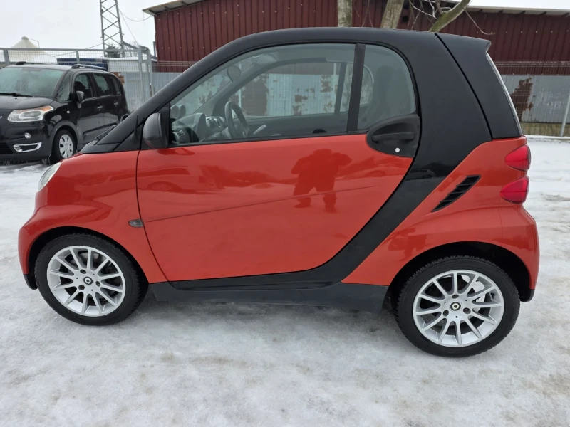 Smart Fortwo 1.0i. 70k.c, снимка 6 - Автомобили и джипове - 53207506