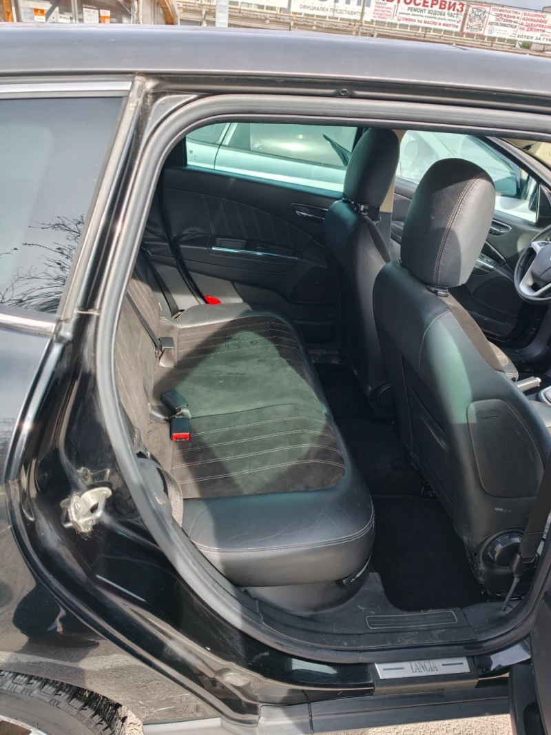 Lancia Delta, снимка 8 - Автомобили и джипове - 53541156