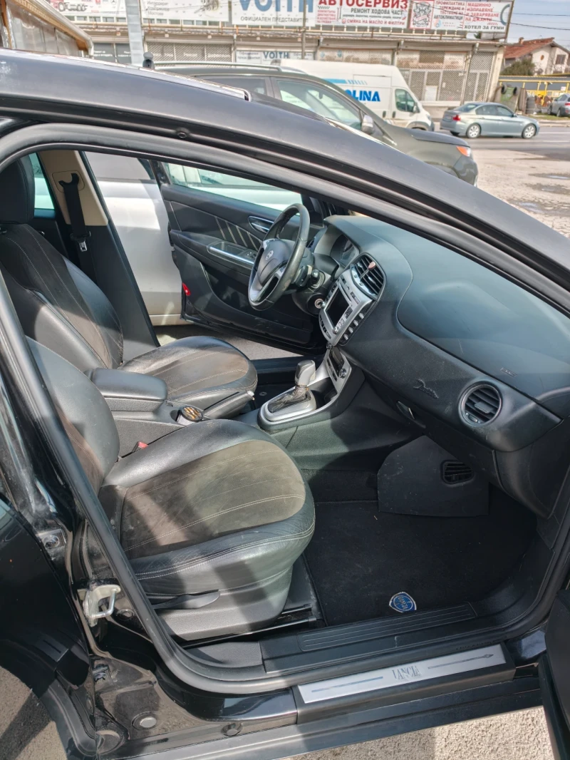 Lancia Delta, снимка 9 - Автомобили и джипове - 53541156