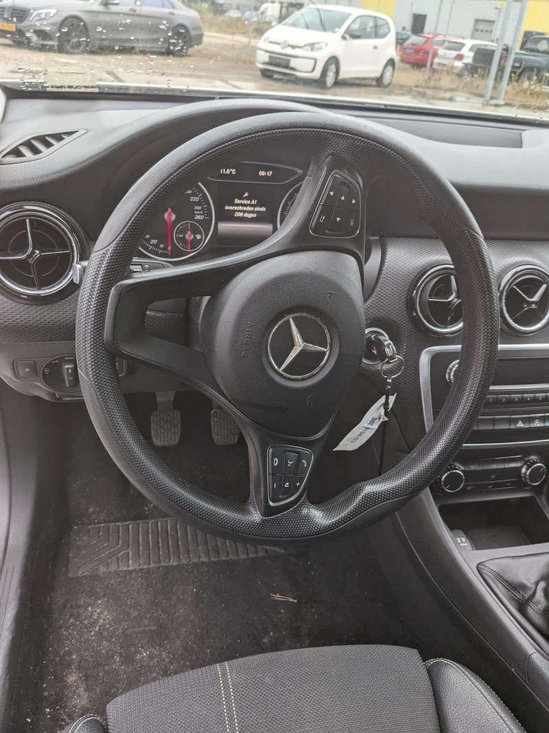 Mercedes-Benz A 160, снимка 2 - Автомобили и джипове - 54718512