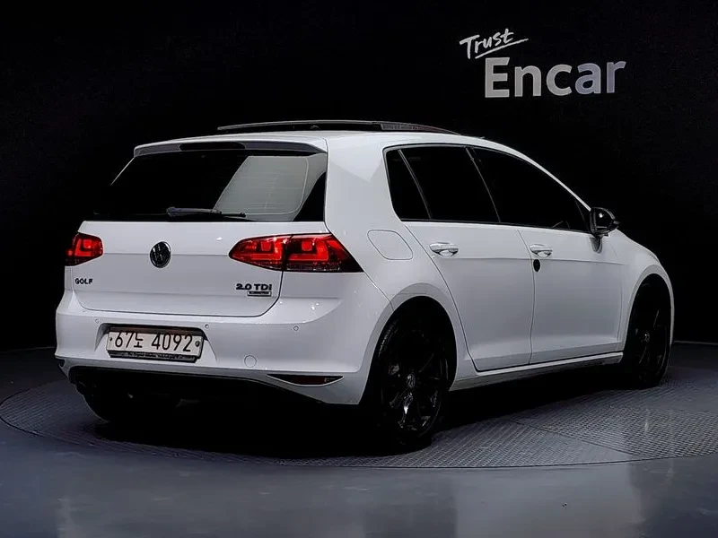 VW Golf 2.0 Tdi, снимка 2 - Автомобили и джипове - 55830348