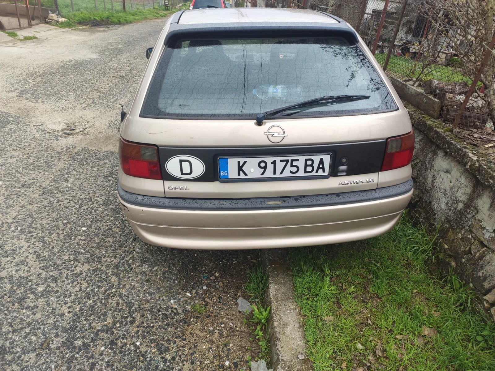 Opel Astra 1.6 - изображение 5