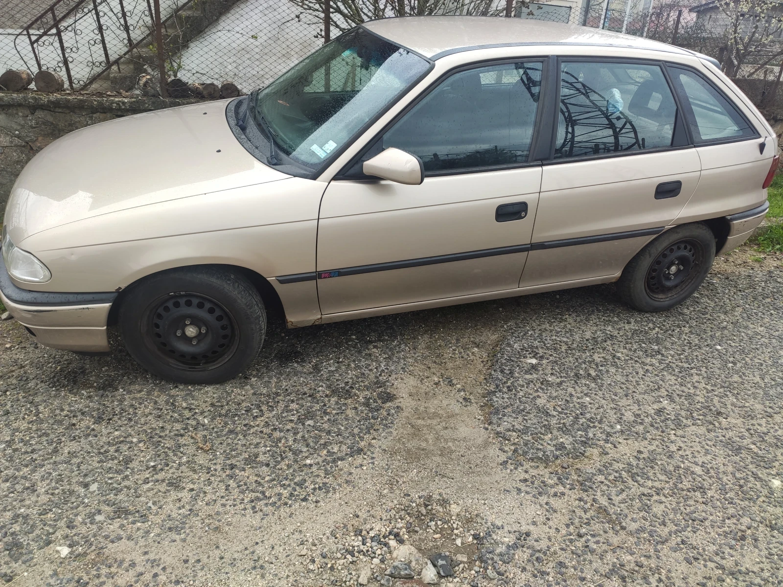 Opel Astra 1.6 - изображение 6