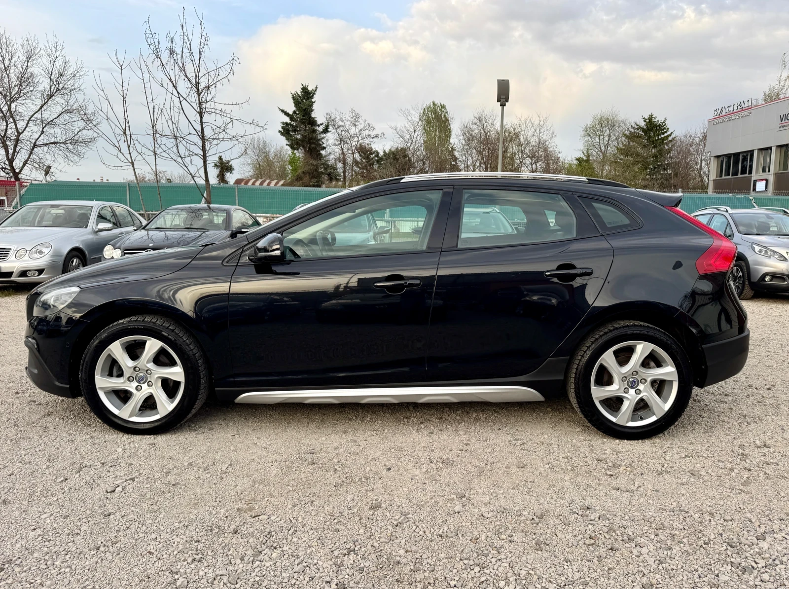 Volvo V40 Cross Country T4 FULL   ТОП СЪСТОЯНИЕ   - изображение 2