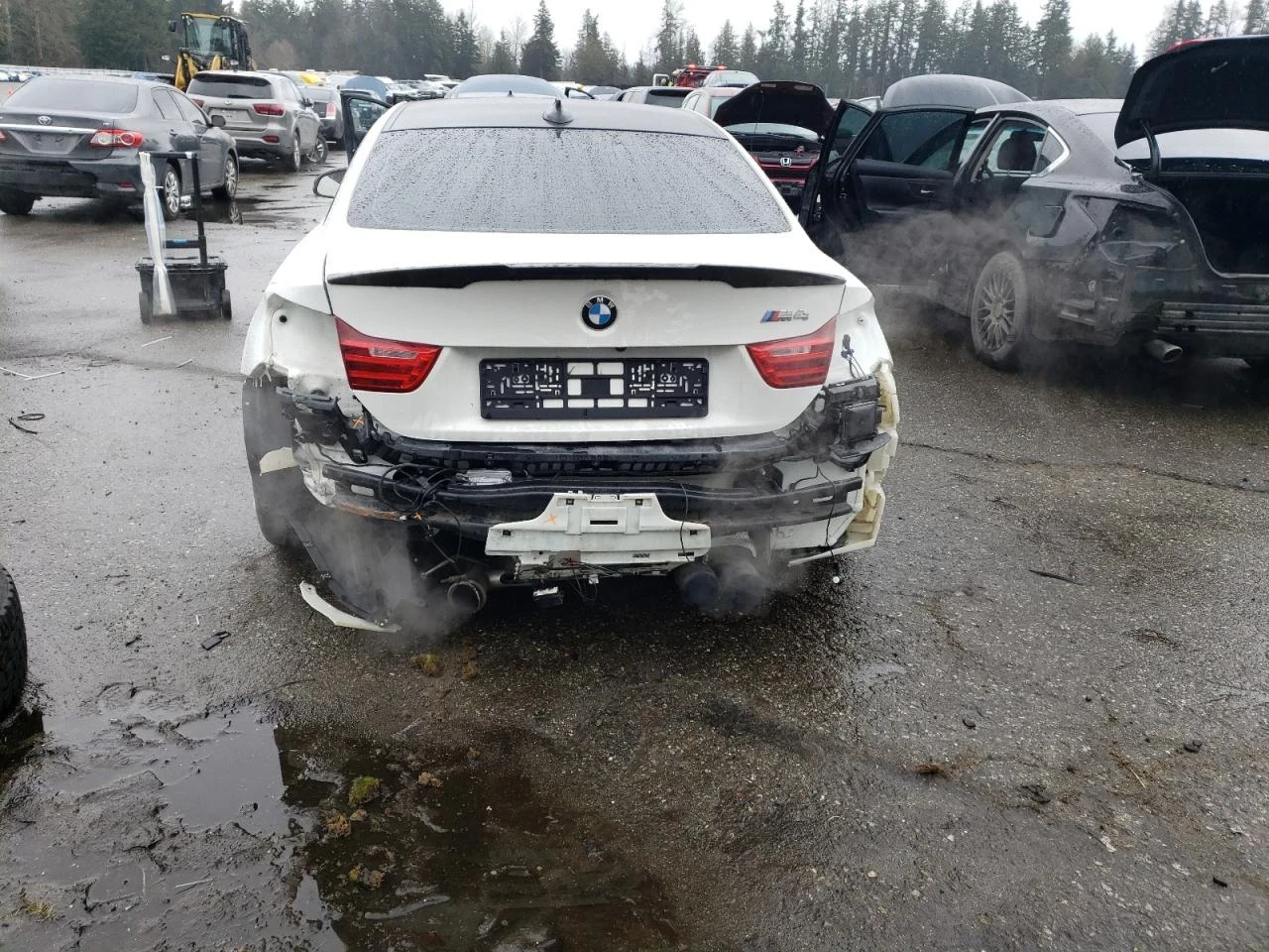 BMW M4  - изображение 5
