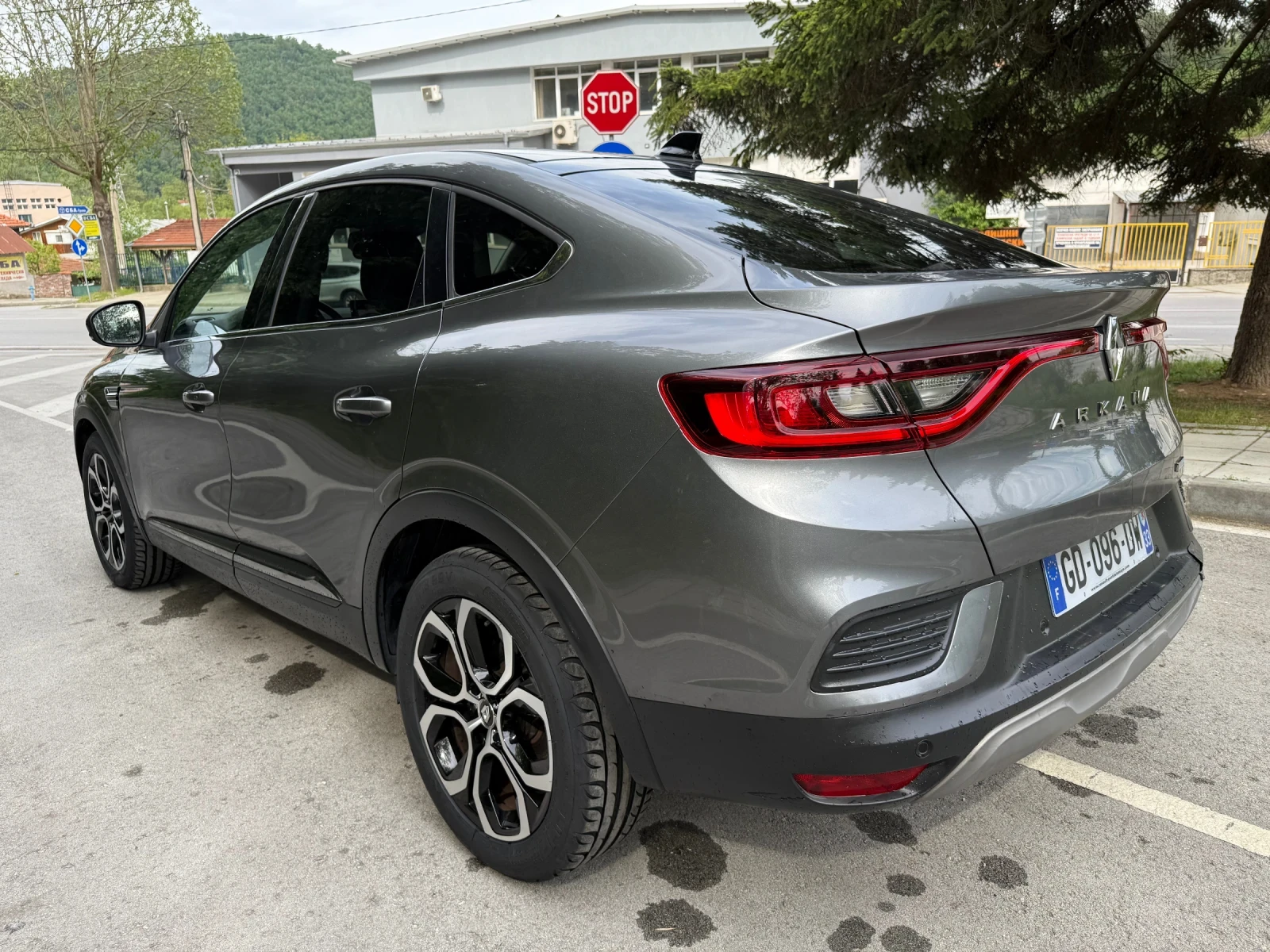 Renault Arkana 1.6e-tech hybrid - изображение 2