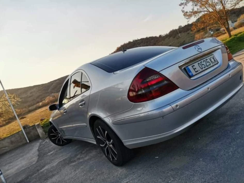 Mercedes-Benz E 220  - изображение 5