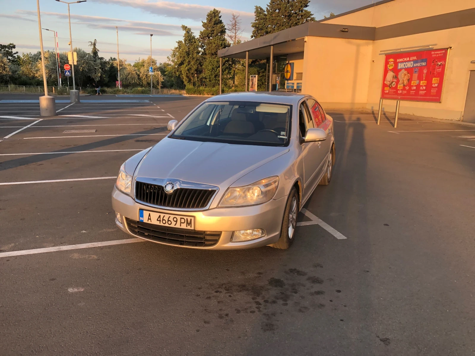Skoda Octavia 1, 6 105 к с - изображение 2