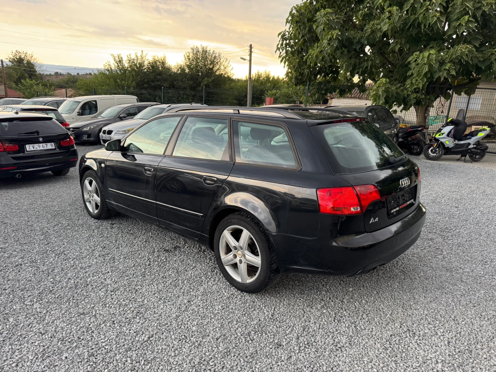 Audi A4 1.9тди 105 автомат - изображение 5