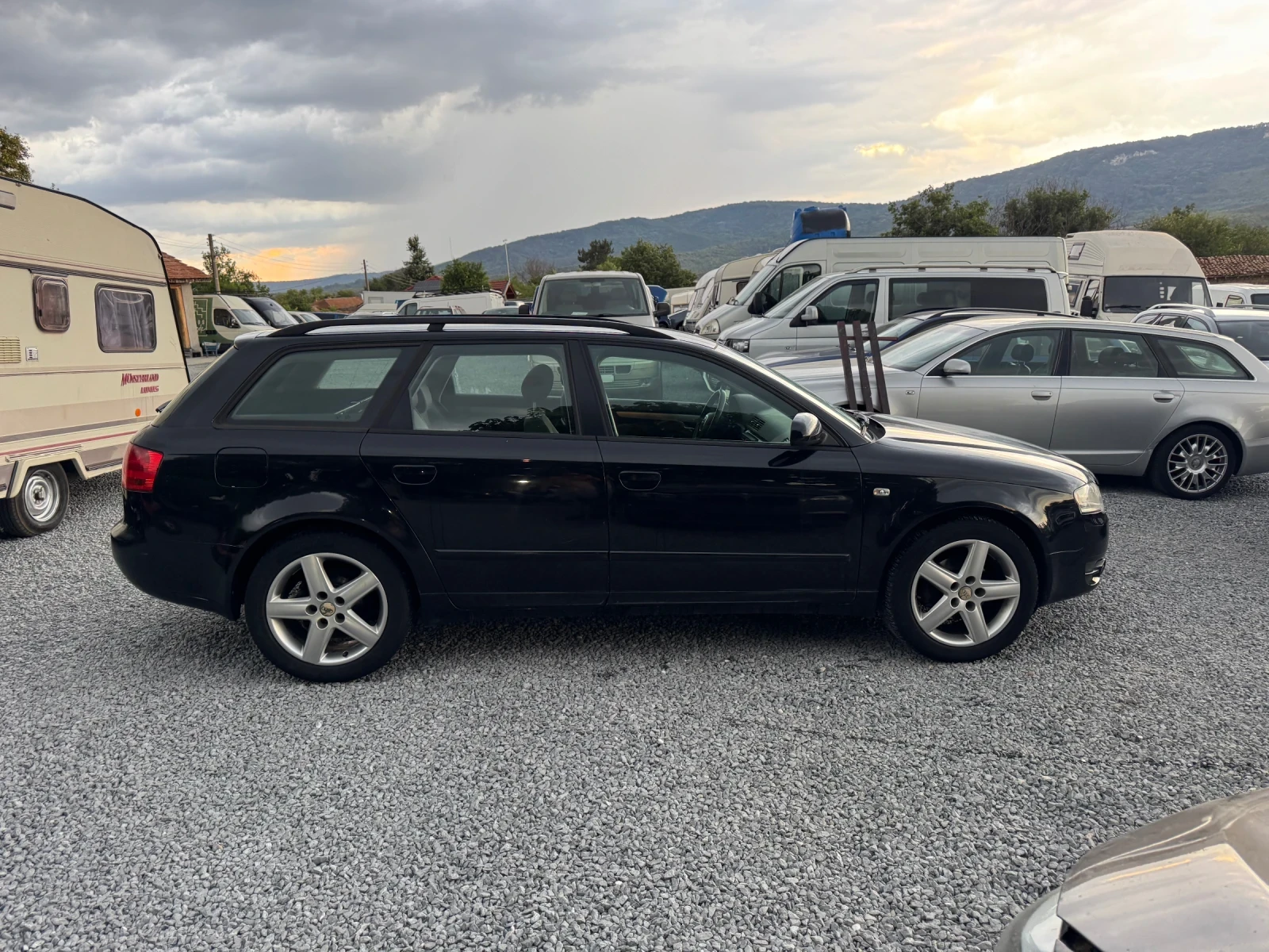 Audi A4 1.9тди 105 автомат - изображение 4